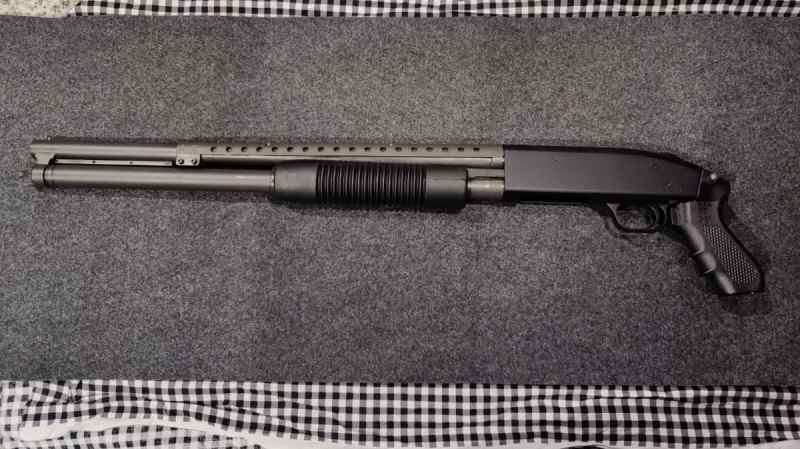 Mossberg 500 Tactical 12 gauge with case