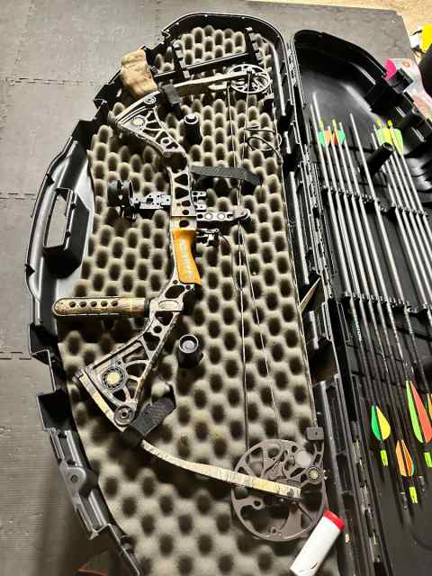 Matthews Drenalin 28&quot; bow package - lightly used