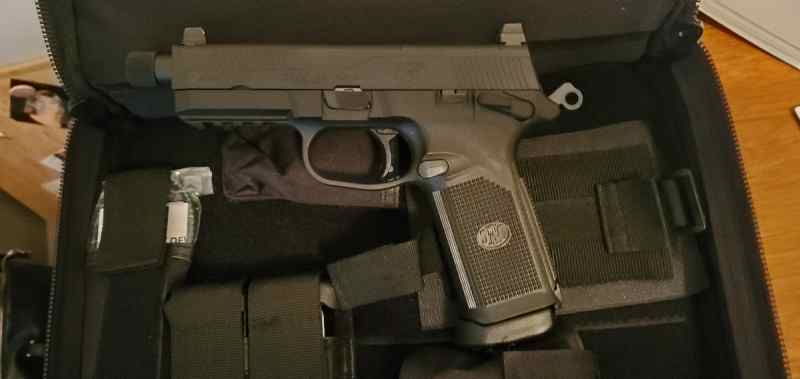 FN FNX .45 Tactical Like NEW!