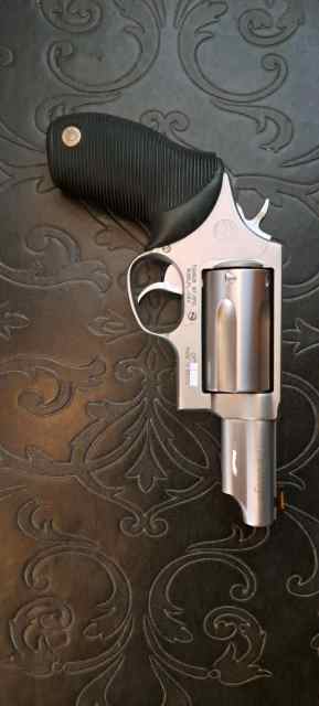 Taurus Judge 410/45 Magnum